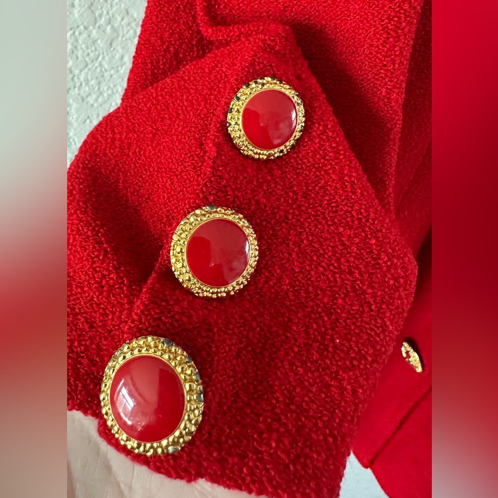 St. John Collection Red Knit Long Coat Gold Buttons Size 12 - Picture 4 of 12